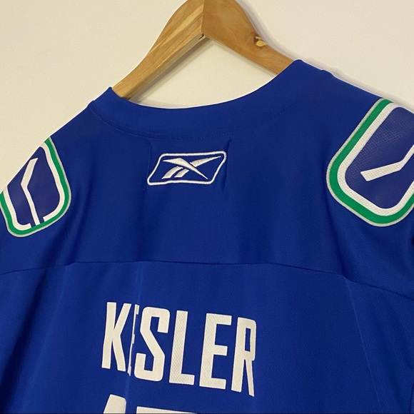 Vancouver Canucks Reebok Jersey - Picture 4 of 5